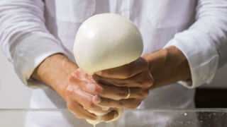 mozzarella-puglia